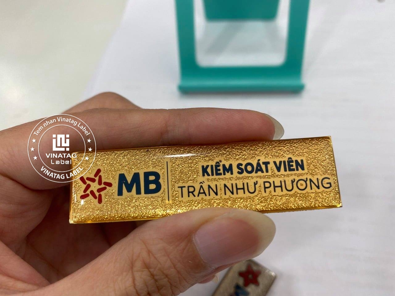 Huy hiệu - bảng tên 4